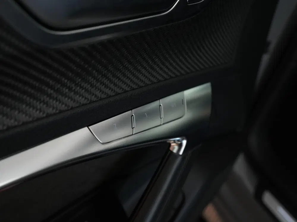 Audi RS6 600pk TFSI quattro uit 2020, foto 17