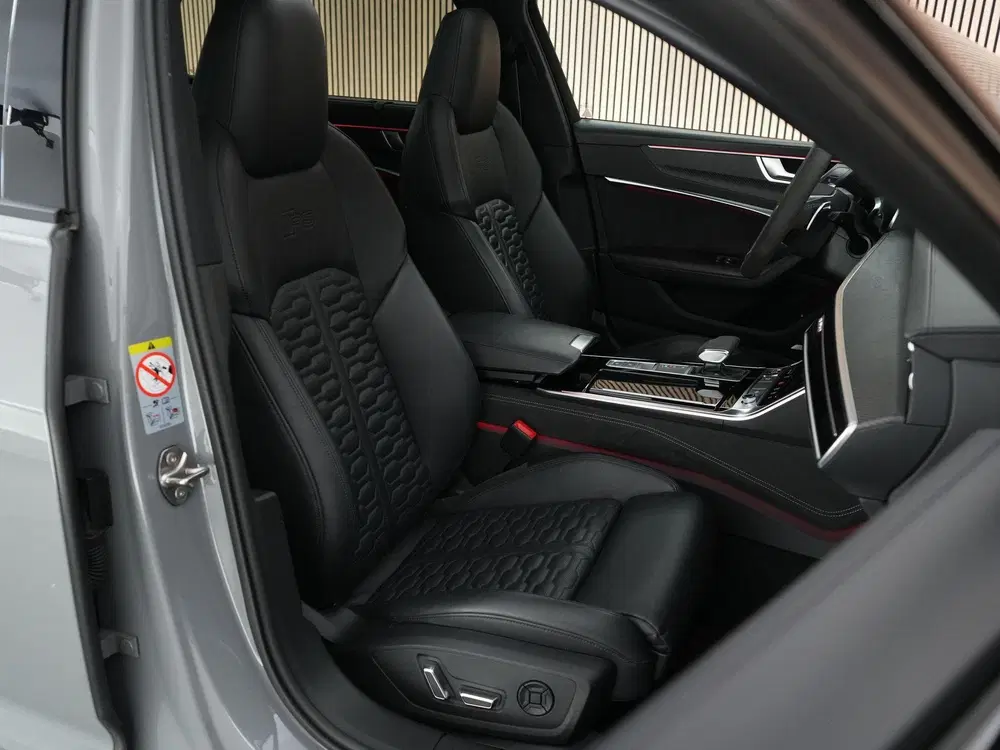 Audi RS6 600pk TFSI quattro uit 2020, foto 5