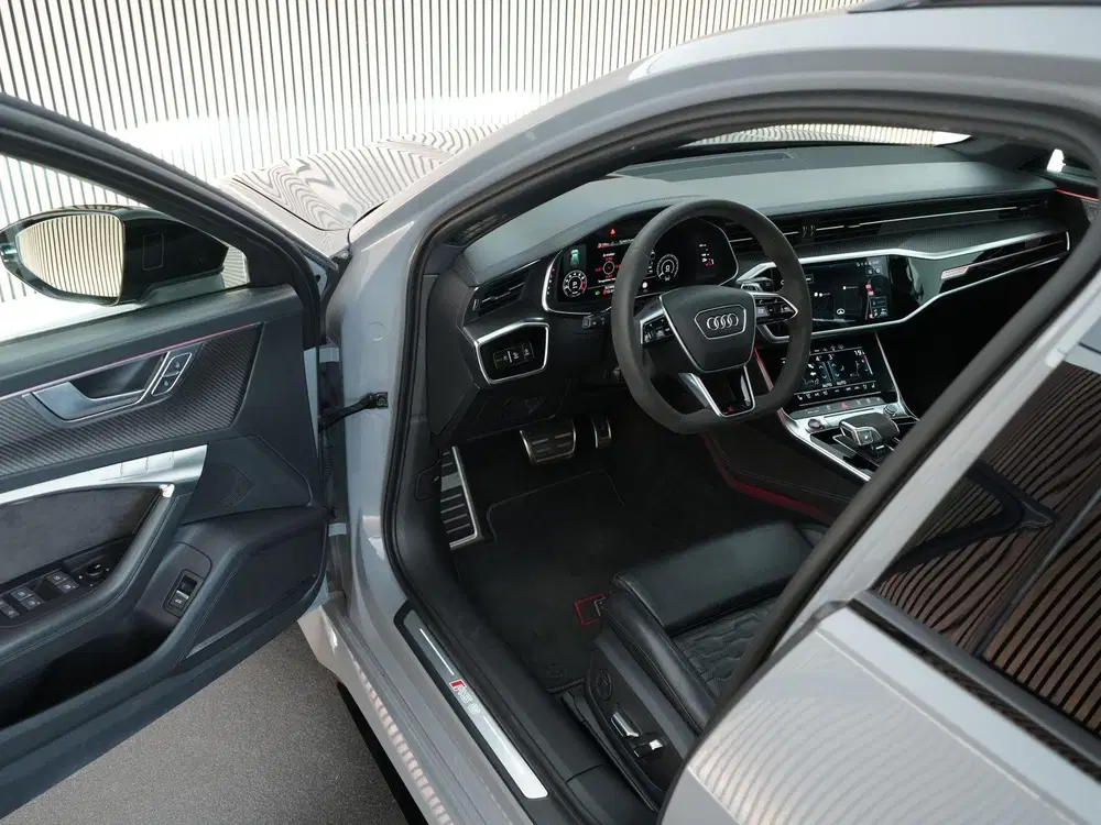Audi RS6 600pk TFSI quattro uit 2020, foto 8