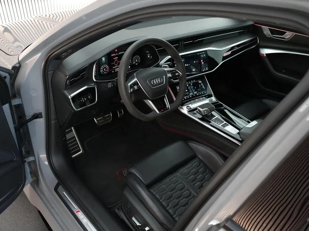 Audi RS6 600pk TFSI quattro uit 2020, foto 9