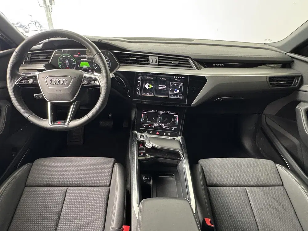 Audi e-tron 55 Quattro S Edition 95 kWh uit 2022, foto 11