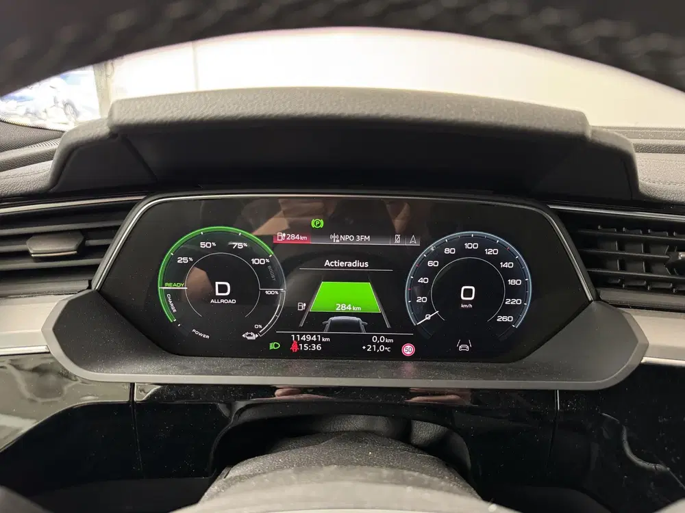 Audi e-tron 55 Quattro S Edition 95 kWh uit 2022, foto 4