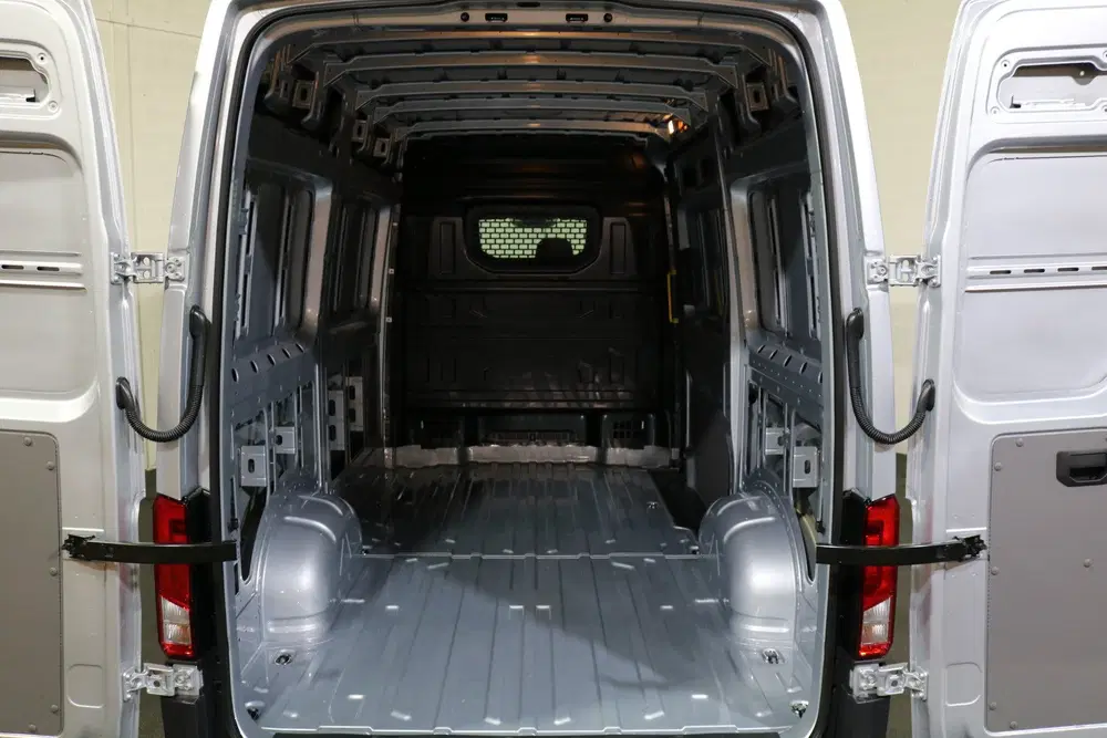 Volkswagen Crafter 2.0 TDI 140pk L3 H3 Automaat Airco Naviga uit 2024, foto 12
