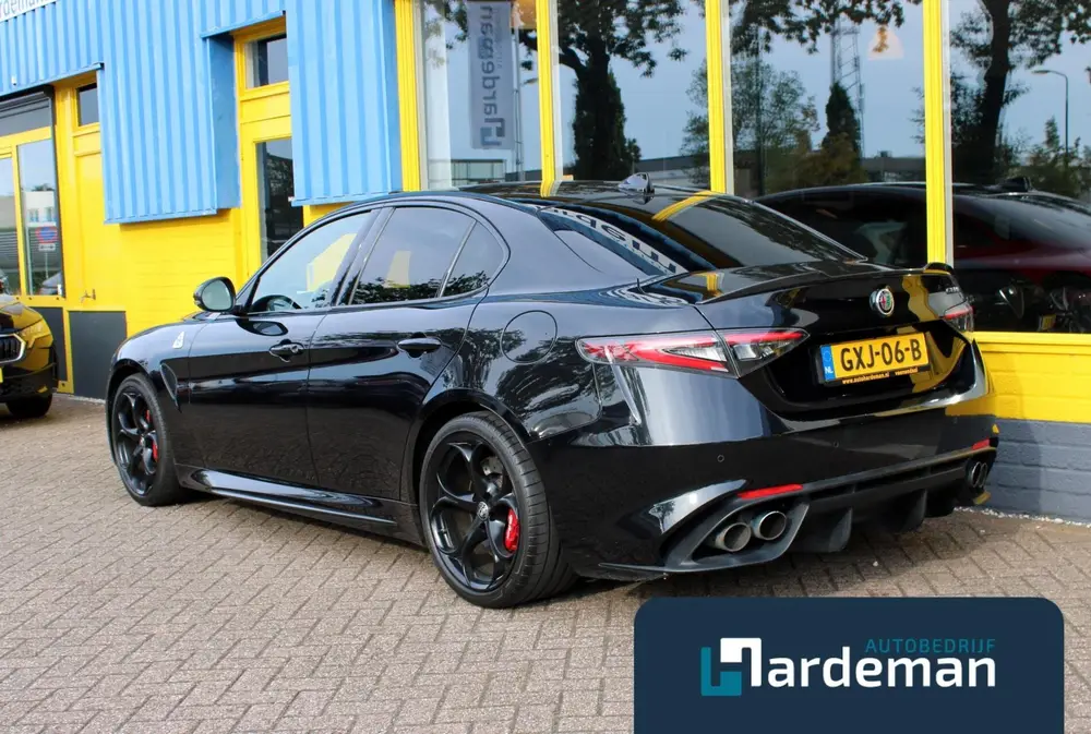 Alfa Romeo Giulia 2.9 V6 Quadrifoglio H/K Driver assist. uit 2021, foto 6
