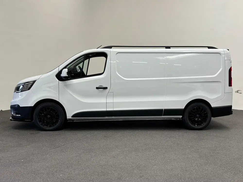 Renault Trafic 2.0 Blue dCi 150PK L2H1 EC Sport Edition A uit 2024, foto 2
