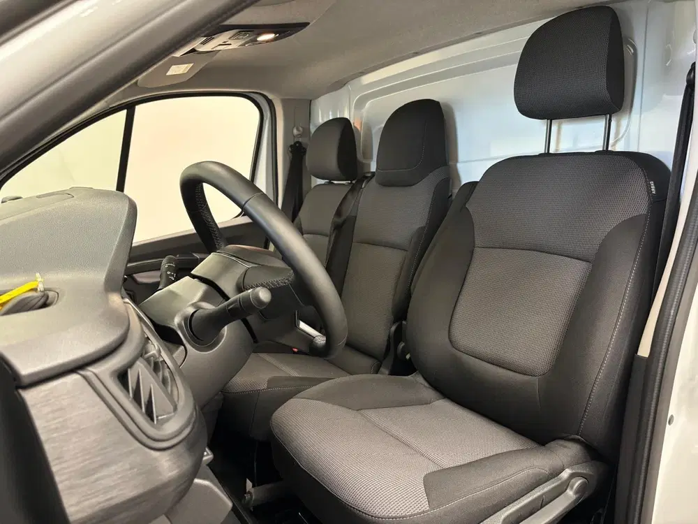Renault Trafic 2.0 Blue dCi 150PK L2H1 EC Sport Edition A uit 2024, foto 9