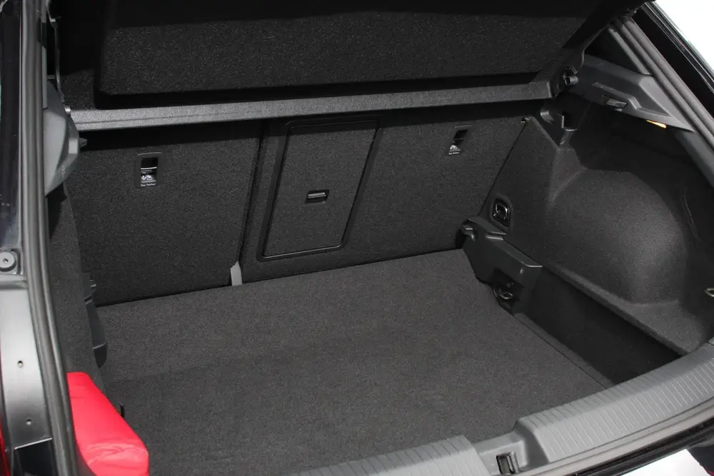 Volkswagen T-Roc 1.5 TSI Sport DSG Navigatie Adaptieve Cruis uit 2022, foto 20