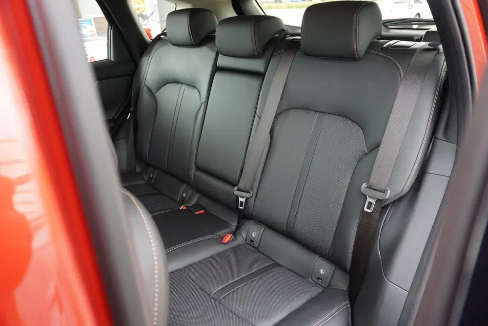 Mazda CX-60 2.5 e-SkyActiv PHEV Homura uit 2023, foto 12
