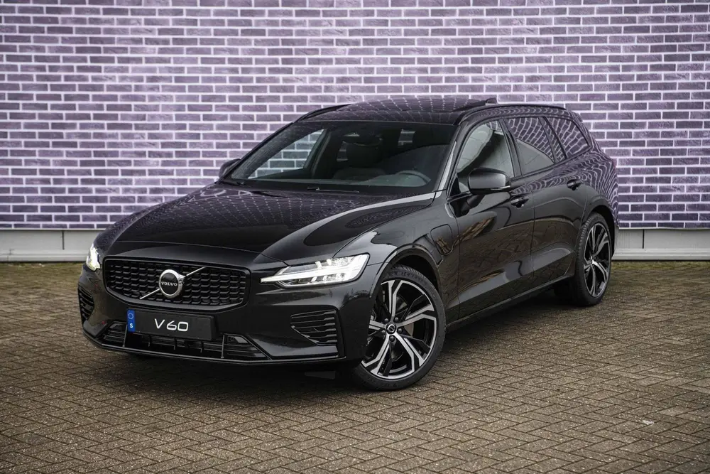 Volvo V60 2.0 T6 Plug-in hybrid AWD Ultra Dark uit 2026, foto 12