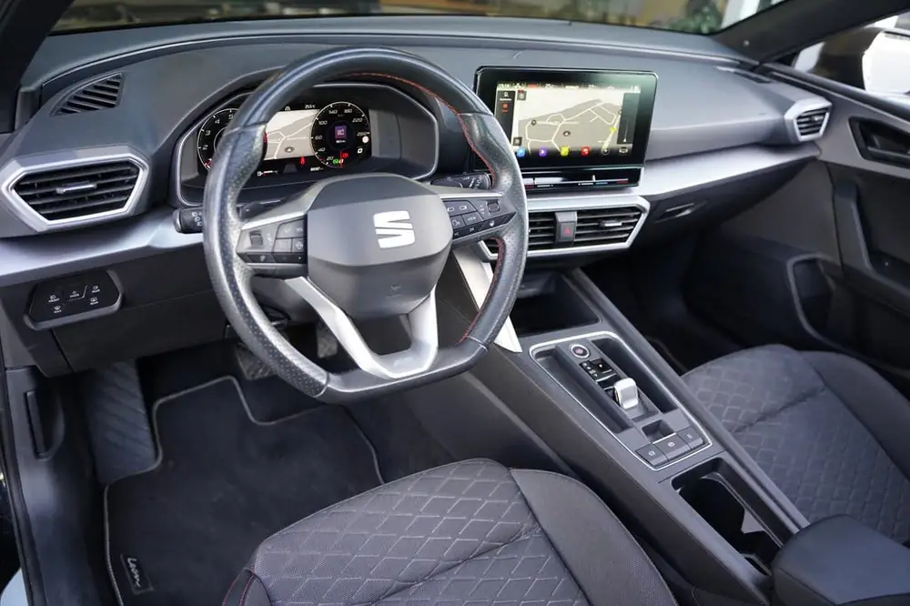 SEAT Leon 1.5 eTSI FR 150PK DSG Pano Beats Led Cam Navi Virt uit 2022, foto 3