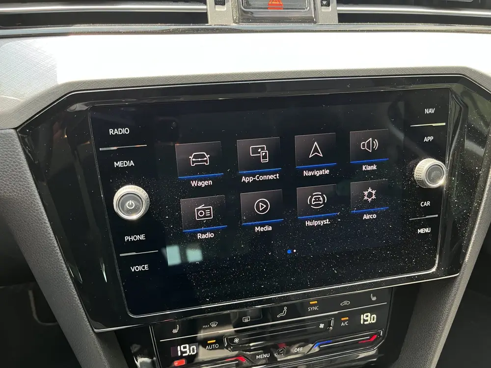 Volkswagen Passat Variant 1.5 TSI R-Line Business | ACC | CA uit 2023, foto 6