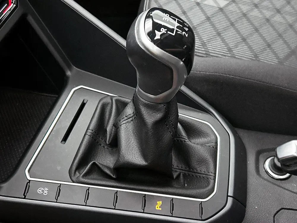 Volkswagen Taigo 1.0 TSI R-Line | Pano | Camera | Virtual Co uit 2022, foto 17