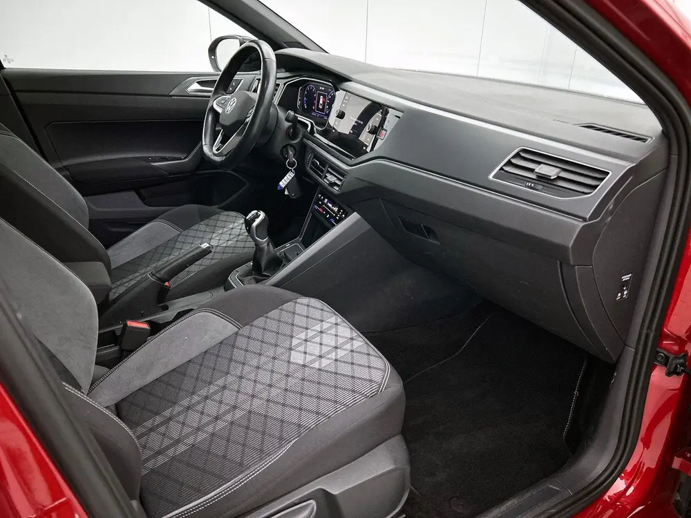 Volkswagen Taigo 1.0 TSI R-Line | Pano | Camera | Virtual Co uit 2022, foto 5