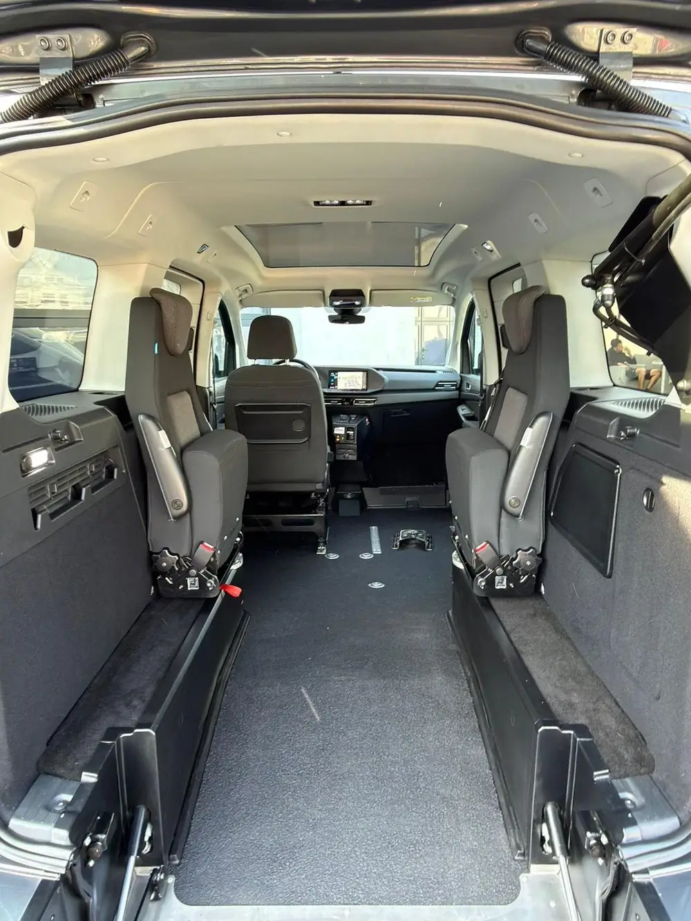 Volkswagen Caddy Maxi L2 Rolstoelauto Automaat Rolstoel voor uit 2022, foto 11