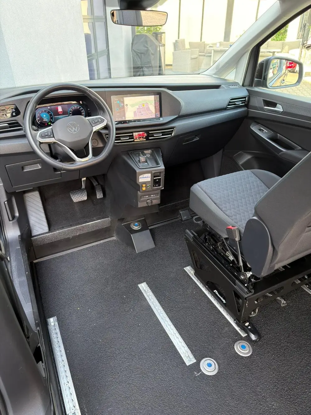 Volkswagen Caddy Maxi L2 Rolstoelauto Automaat Rolstoel voor uit 2022, foto 17