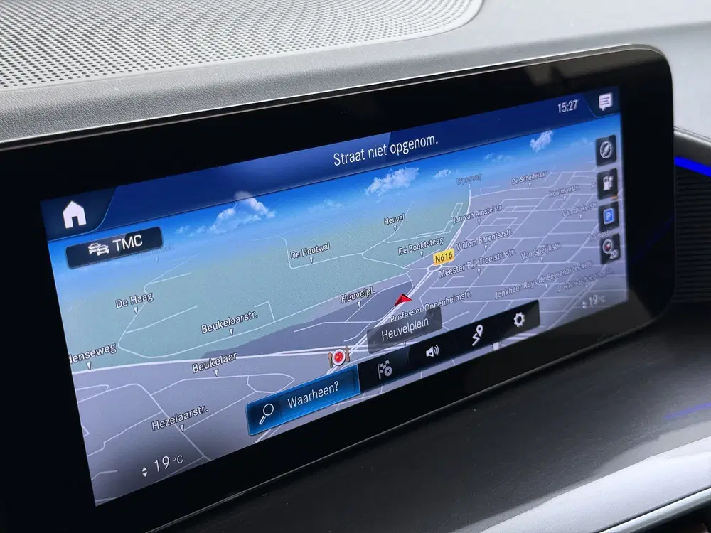 Mercedes-Benz EQC 400 408pk 4MATIC Leer Pano-Dak Burmester® uit 2020, foto 16