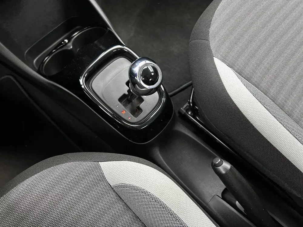 Toyota Aygo 1.0 VVT-i x-joy Automaat | Safety-Pack | Keyless uit 2019, foto 11