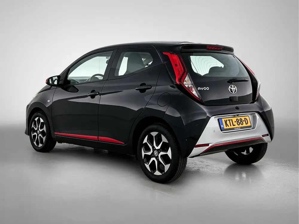 Toyota Aygo 1.0 VVT-i x-joy Automaat | Safety-Pack | Keyless uit 2019, foto 14
