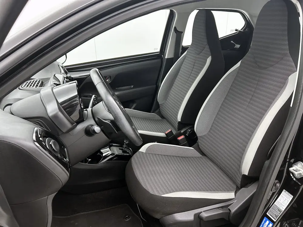 Toyota Aygo 1.0 VVT-i x-joy Automaat | Safety-Pack | Keyless uit 2019, foto 15