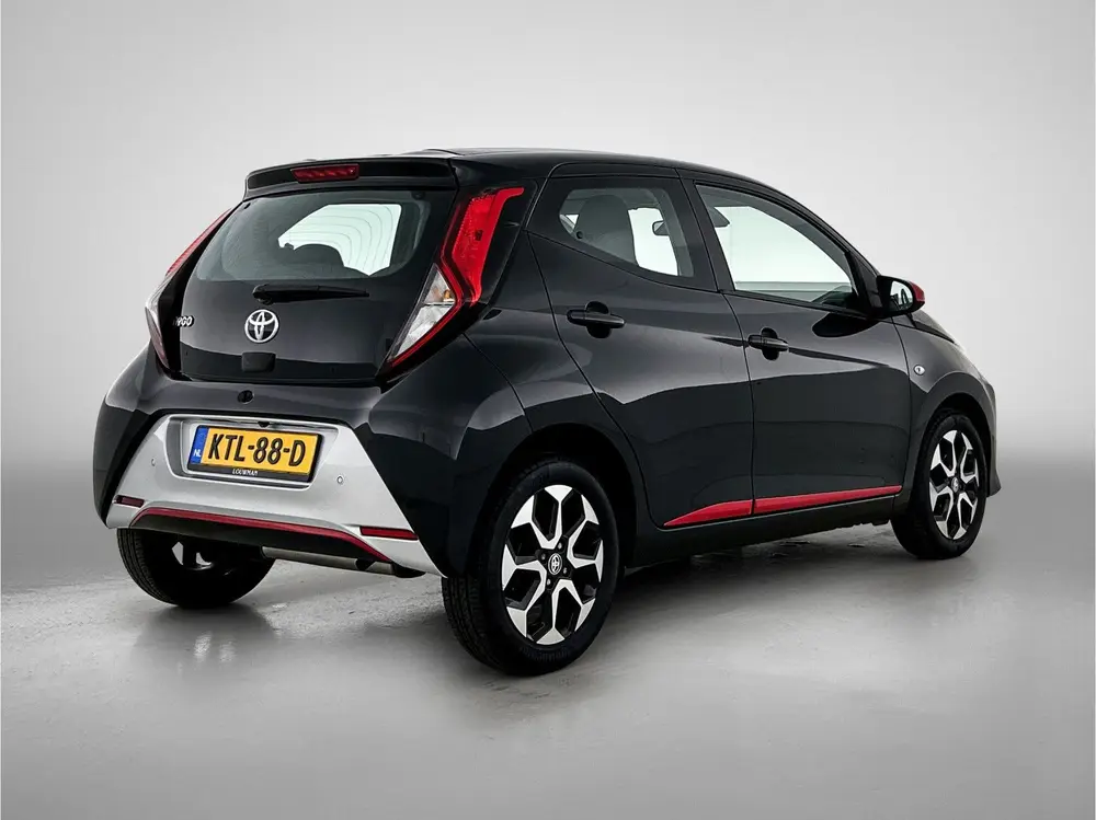 Toyota Aygo 1.0 VVT-i x-joy Automaat | Safety-Pack | Keyless uit 2019, foto 2