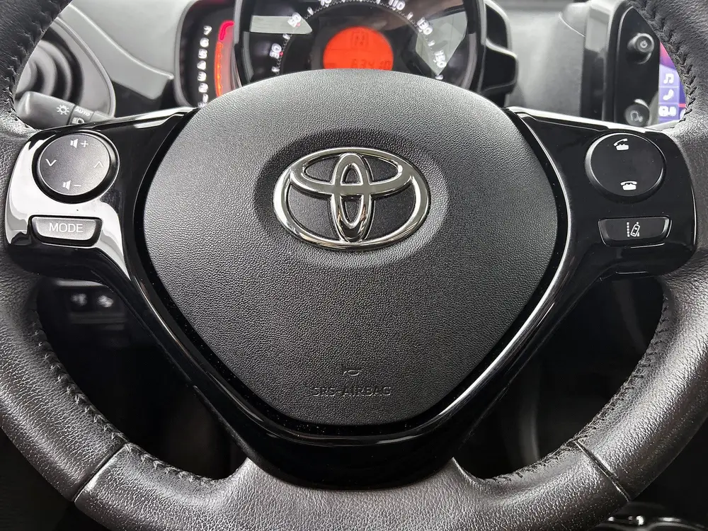 Toyota Aygo 1.0 VVT-i x-joy Automaat | Safety-Pack | Keyless uit 2019, foto 20