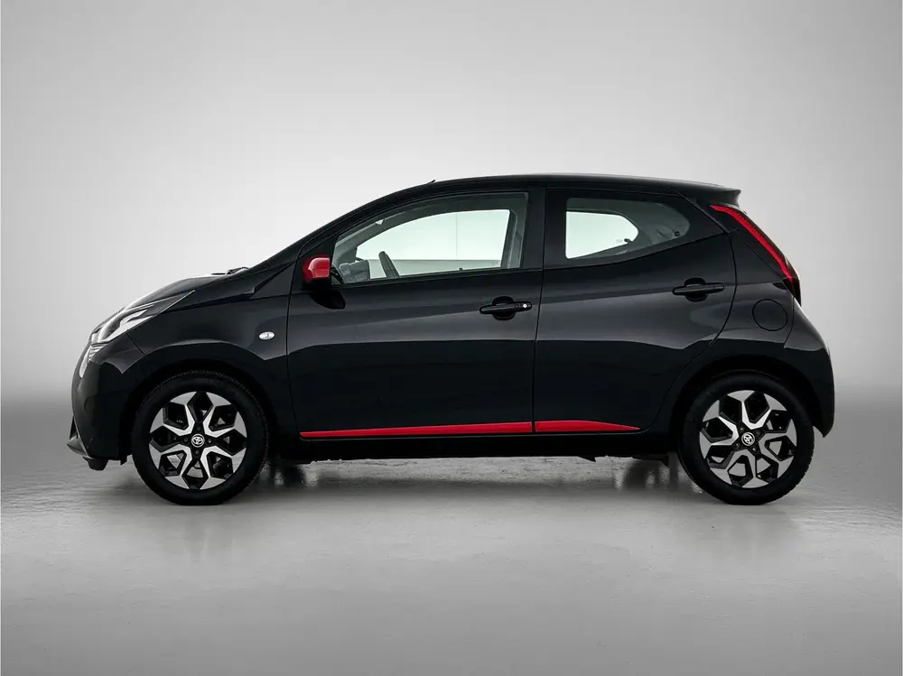 Toyota Aygo 1.0 VVT-i x-joy Automaat | Safety-Pack | Keyless uit 2019, foto 3