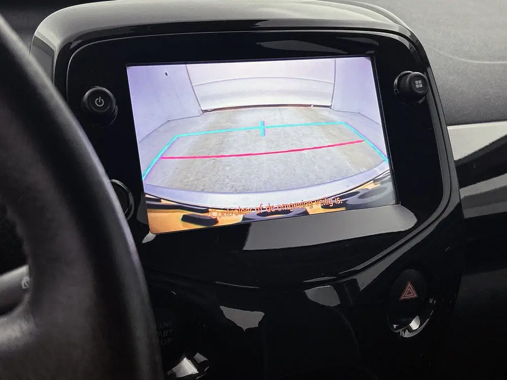 Toyota Aygo 1.0 VVT-i x-joy Automaat | Safety-Pack | Keyless uit 2019, foto 8