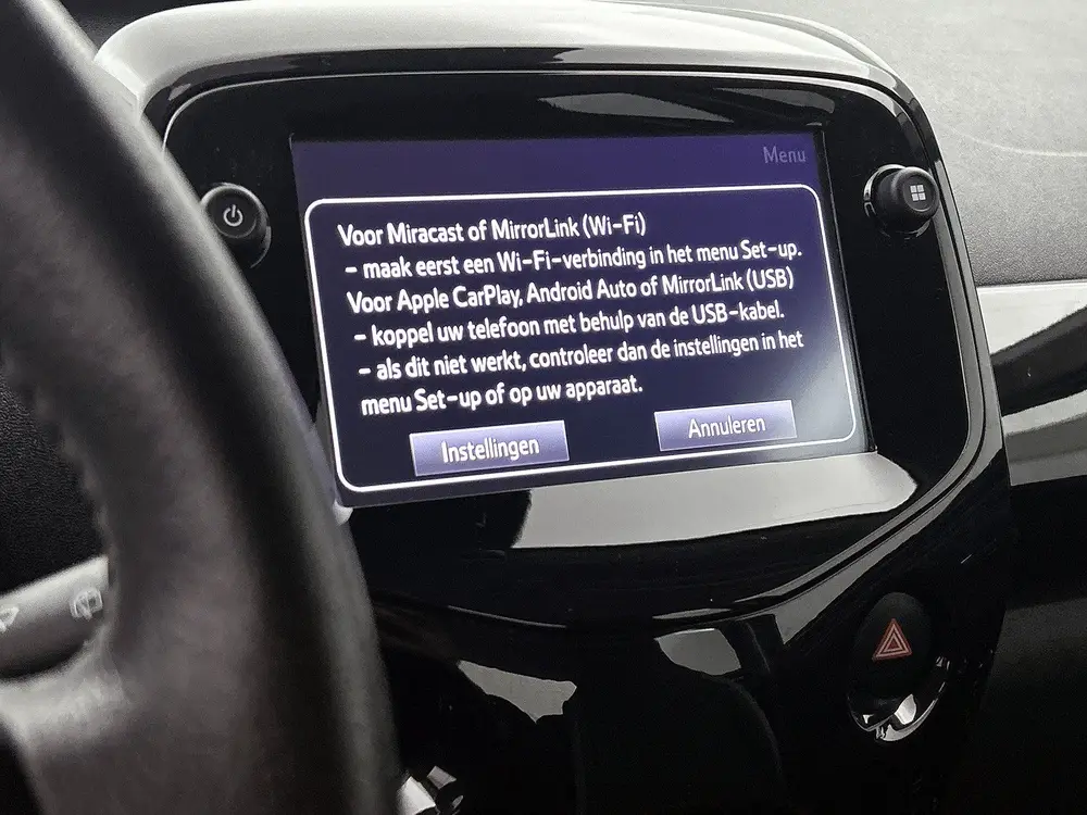 Toyota Aygo 1.0 VVT-i x-joy Automaat | Safety-Pack | Keyless uit 2019, foto 9