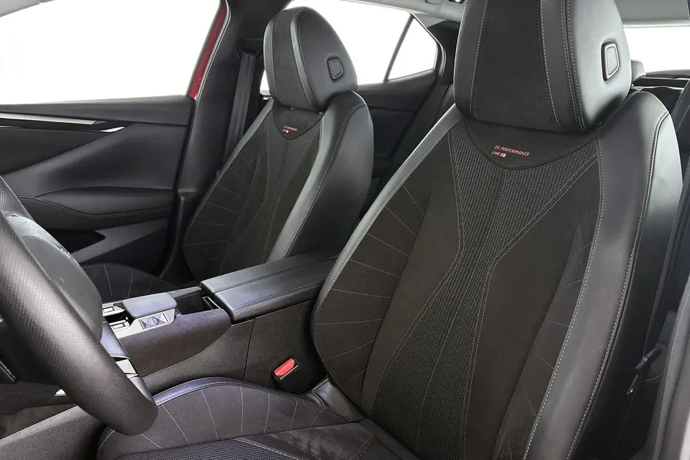 DS Automobiles DS 4 DS 4 1.2 PureTech Performance Line Automaa uit 2023, foto 6