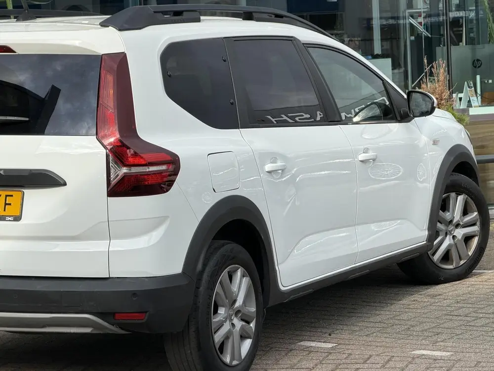 Dacia Jogger 1.0 TCe Bi-Fuel Comfort 7p. Lpg G3 2022 uit 2022, foto 18