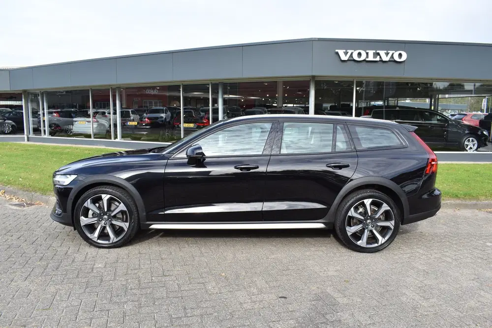 Volvo V60 Cross Country B5 AWD 265PK Automaat Pro uit 2021, foto 9