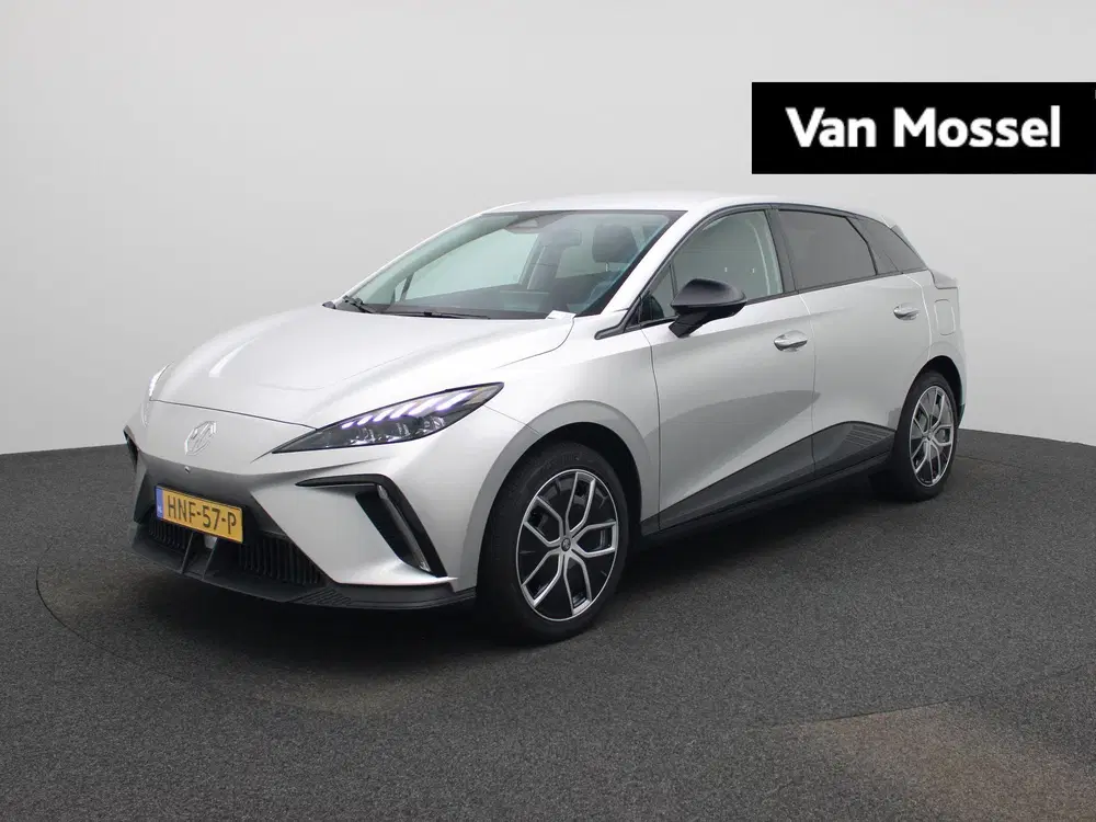 MG MG4 Luxury 64 kWh uit 2025