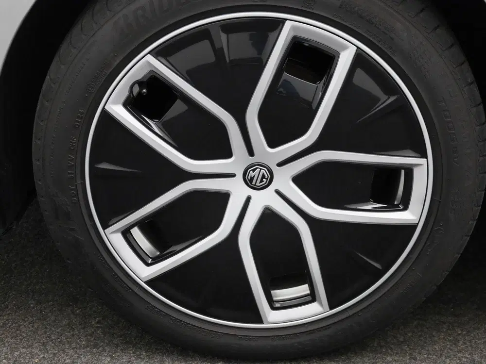 MG MG4 Luxury 64 kWh uit 2025, foto 14
