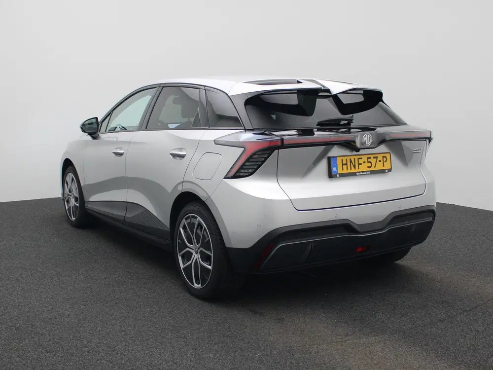 MG MG4 Luxury 64 kWh uit 2025, foto 2