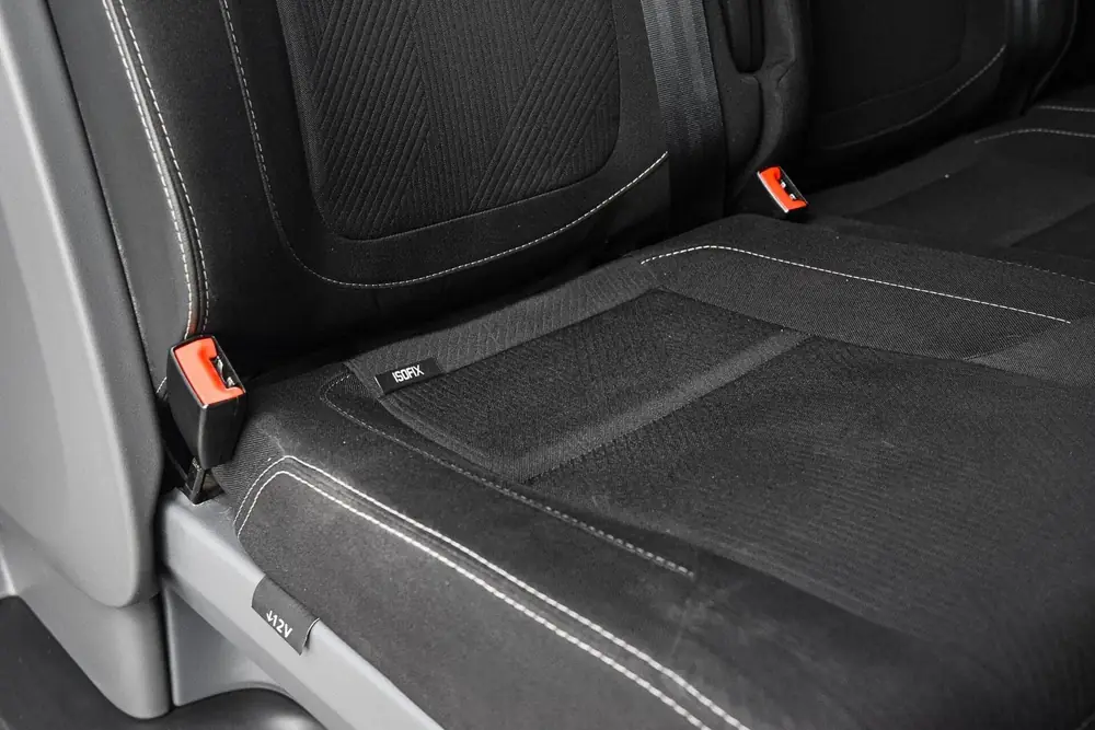 Trafic 2.0 DCi 145 DC Luxe | Automaat | 6-Pers uit 2021, foto 19