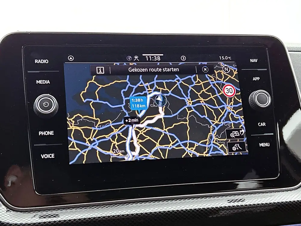 Volkswagen T-Cross 1.0 TSI R-Line | Camera | Adaptive Cruise uit 2024, foto 17