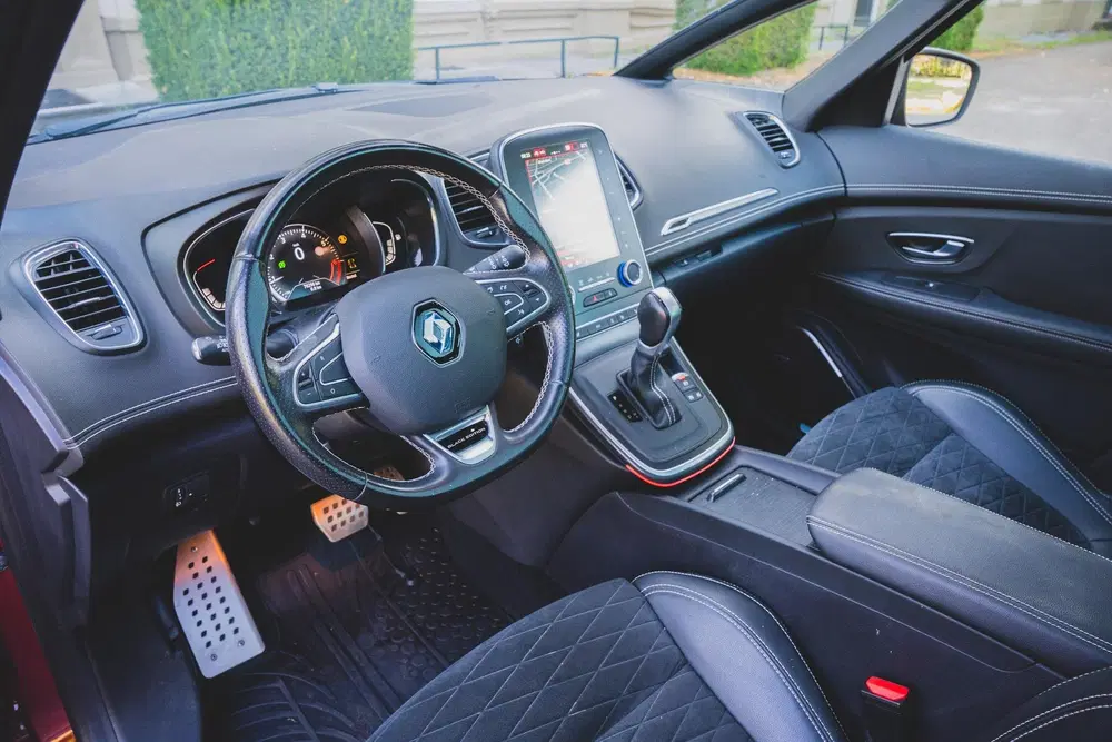 Renault Scenic Scénic 1.3 TCe Black Edition 160 PK PANO uit 2020, foto 19