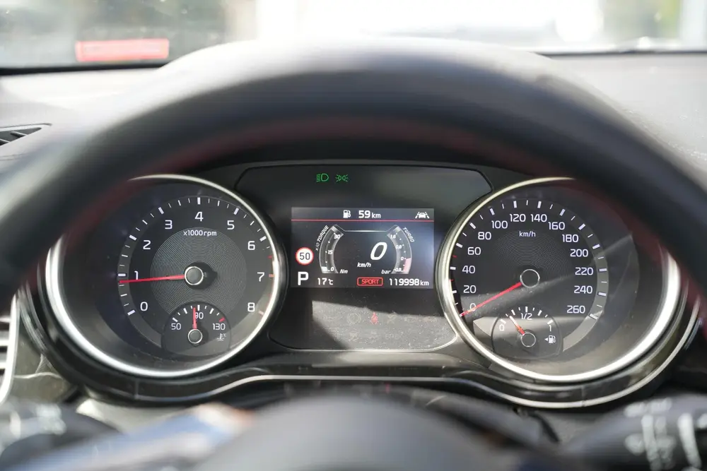 Kia ProCeed 1.6 T-GDI GT Panoramadak JBL Sportstoelen Camera uit 2019, foto 16