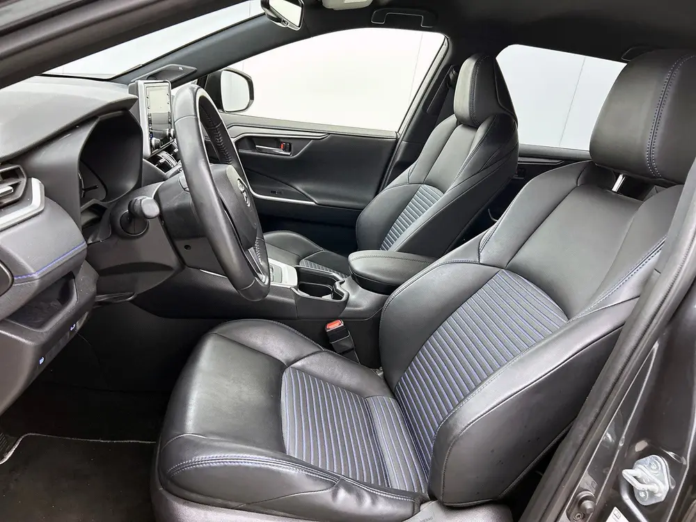 Toyota RAV 4 2.5 Hybrid Dynamic uit 2021, foto 4