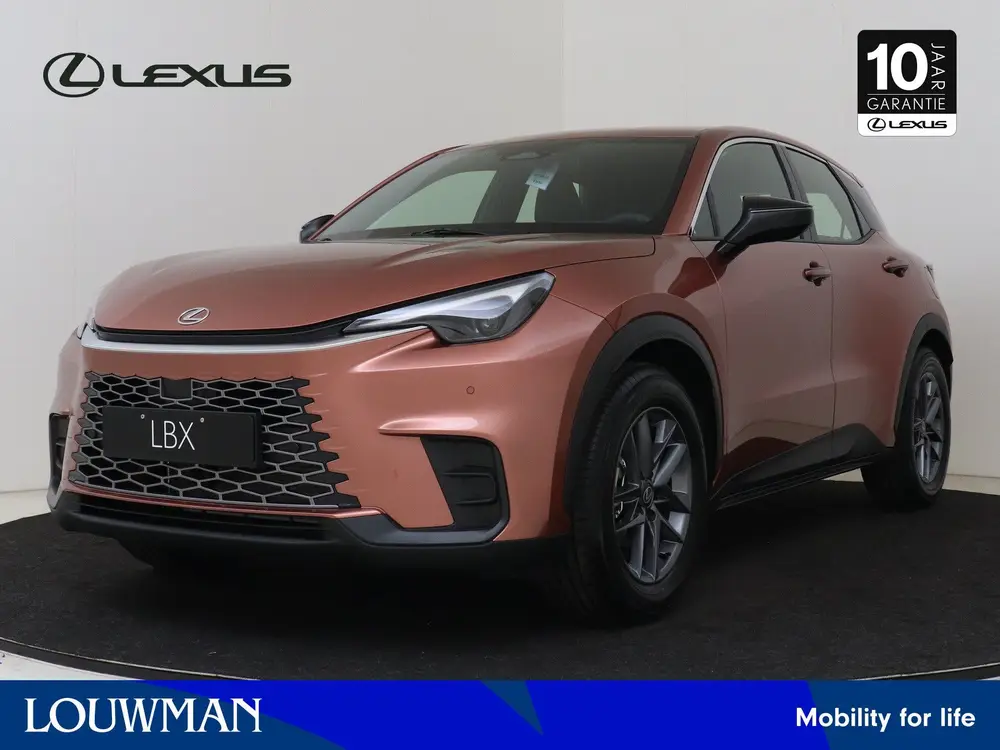 Lexus LBX 2WD uit 2025