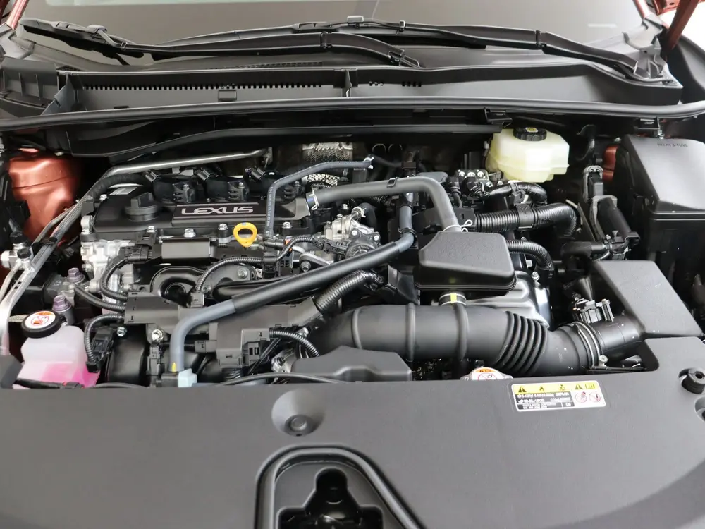 Lexus LBX 2WD uit 2025, foto 12