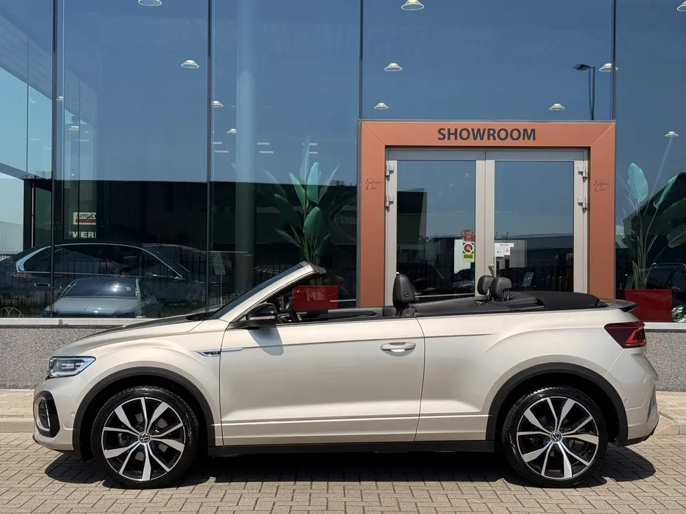 Volkswagen T-Roc Cabrio 1.5 TSI R-Line | ACC | DAB | Alcanta uit 2023, foto 9
