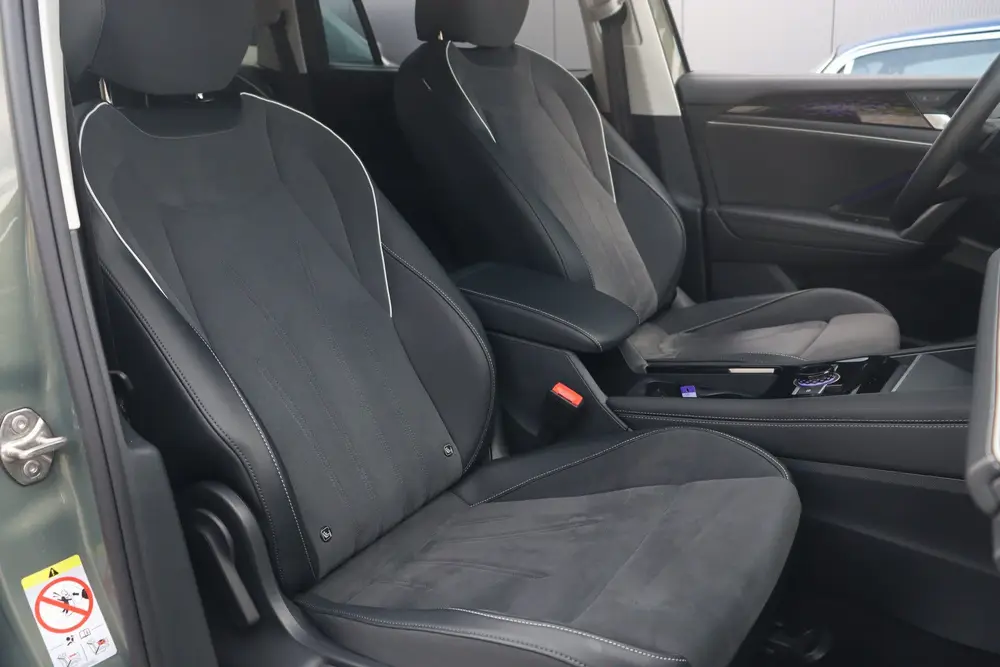Volkswagen Tayron 1.5 eHybrid Elegance | Trekhaak | 360 Came uit 2025, foto 13