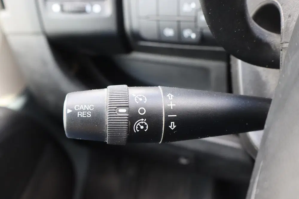 Peugeot Boxer 330 2.0 BlueHDI L2H1 Premium DC Navigatie uit 2019, foto 19