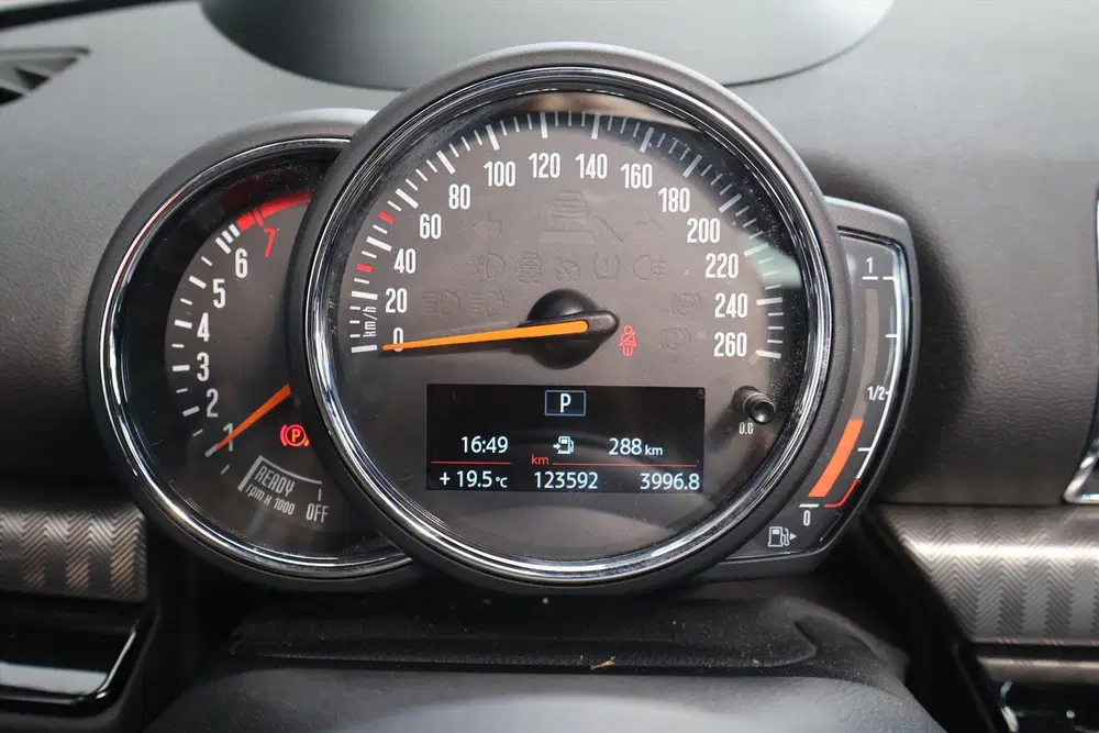 Mini Clubman 1.5 Chili AUT I Pano I Harman Kardon uit 2020, foto 17