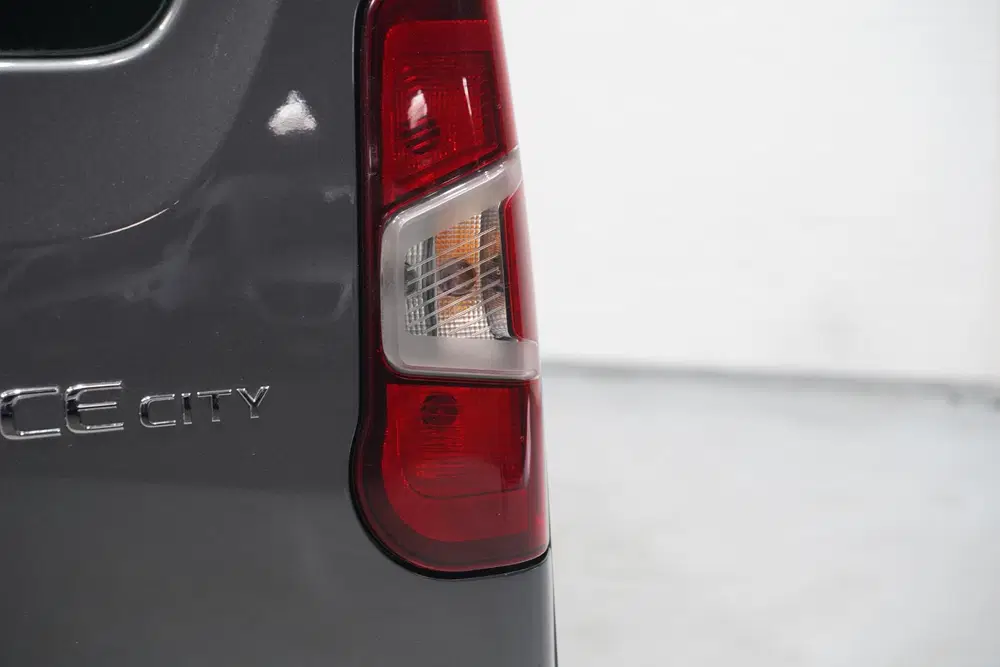 Toyota Proace City 1.5 D-4D 130 pk Automaat L2 Airco ECC uit 2021, foto 12