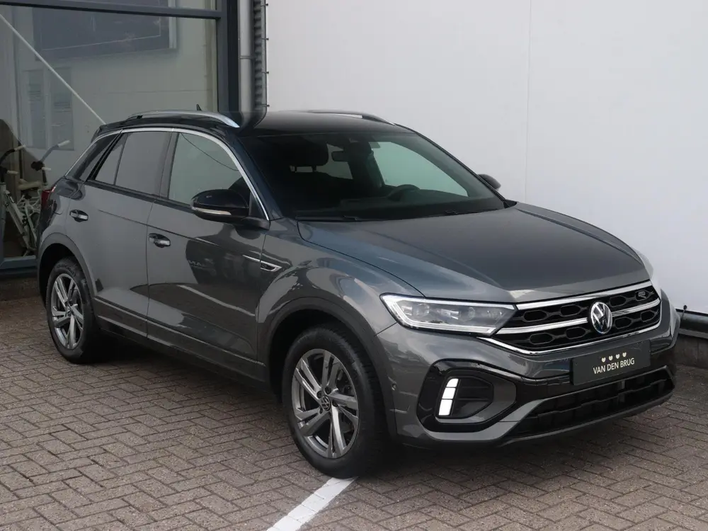 Volkswagen T-Roc 1.5 TSI R-Line Edition | Afneembare Trekhaa uit 2025, foto 11