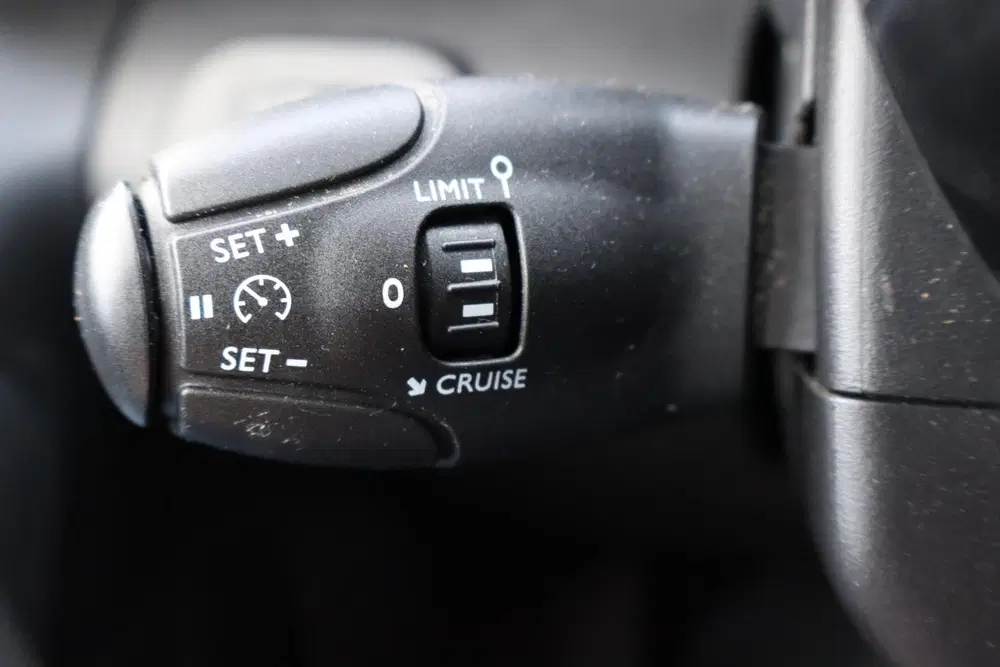 Peugeot Partner 1.5 BlueHDI Premium Automaat uit 2020, foto 20