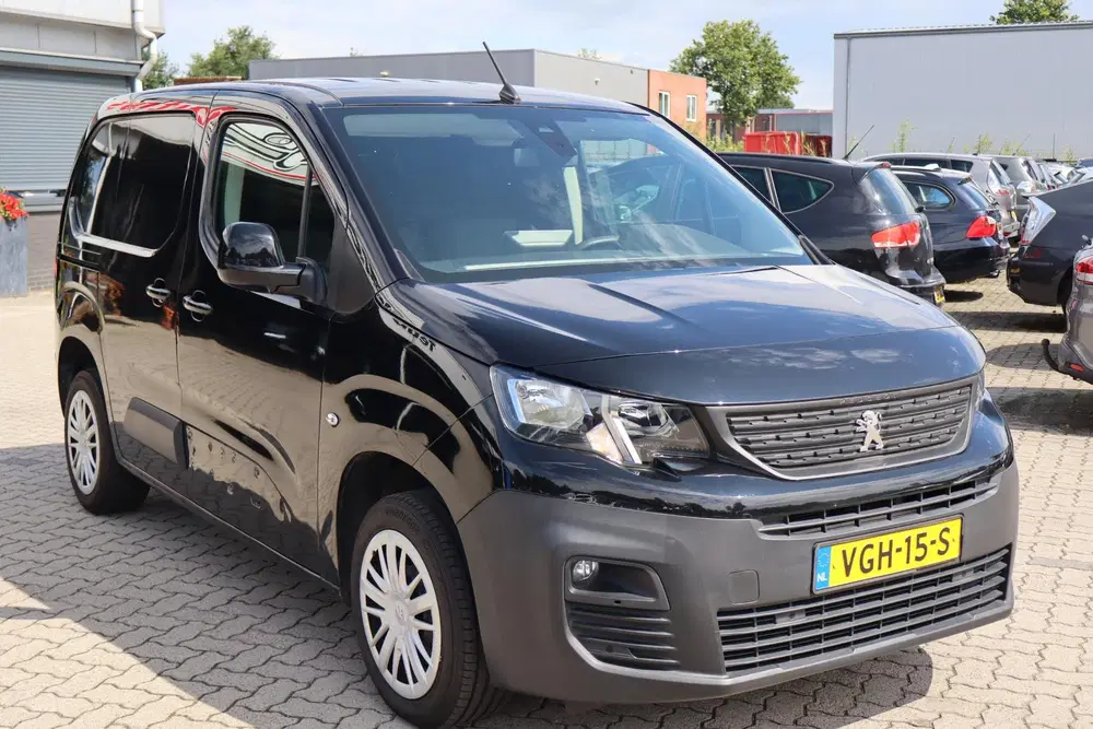Peugeot Partner 1.5 BlueHDI Premium Automaat uit 2020, foto 9