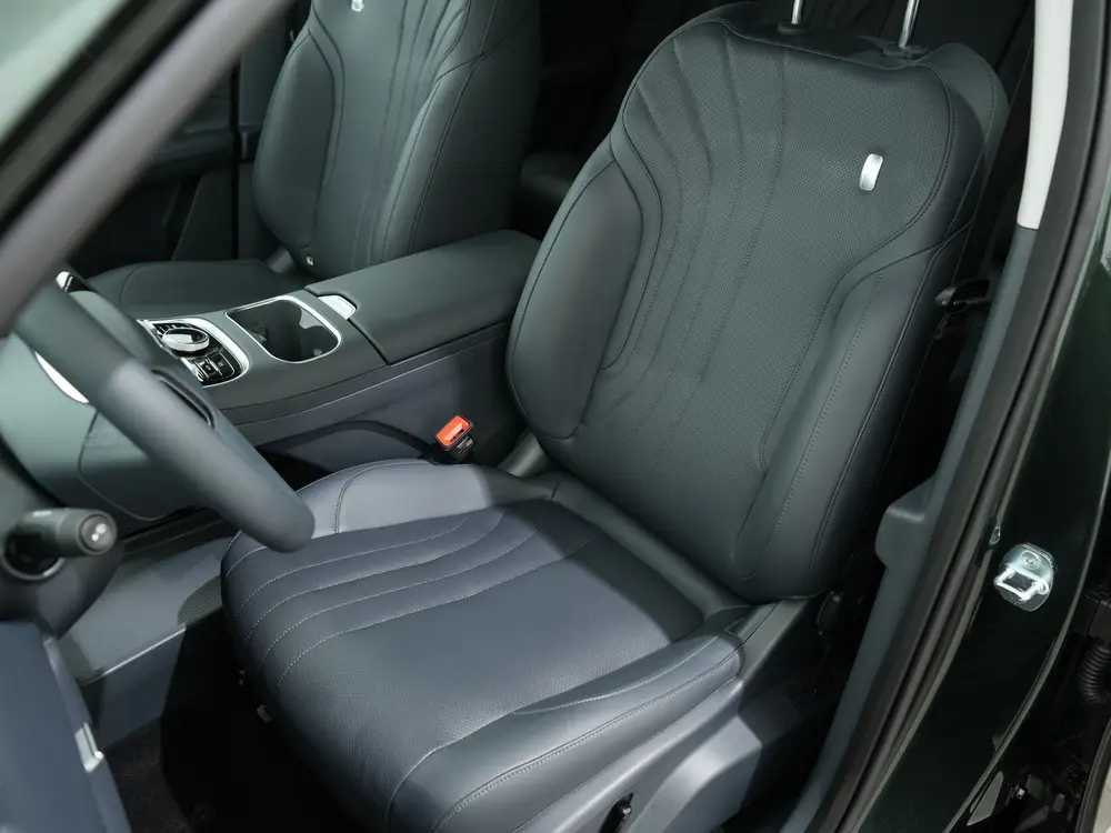 Geely Starray EM-i 1.5 PLUG-IN HYBRID 262PK PRO 1005KM WLTP uit 2026, foto 4